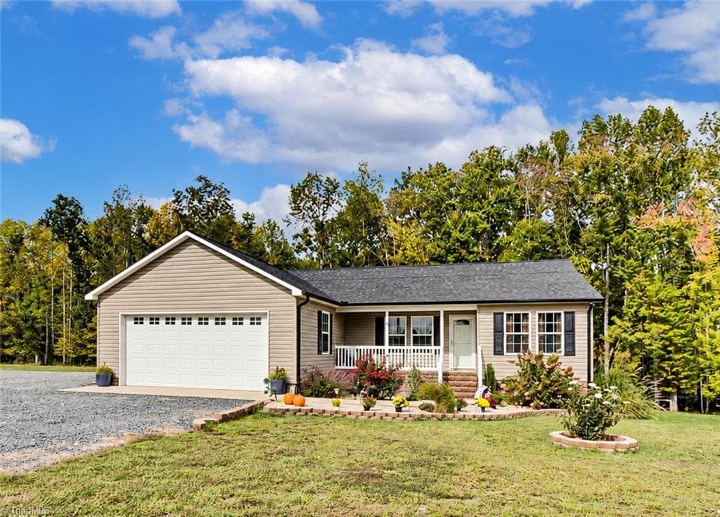 4434 New Hope Church Road, Asheboro NC 27205