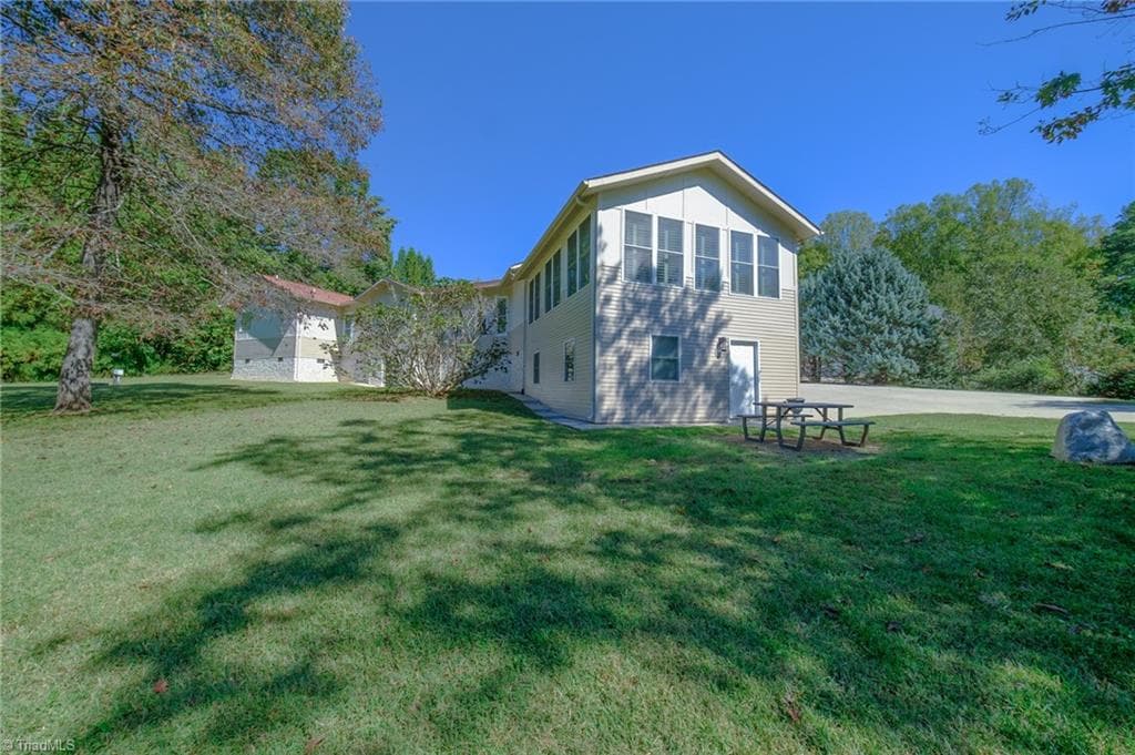 Stick/Site Built at 1703 River Knoll Court, Greensboro NC 27409, Greensboro, photo 46 of 50