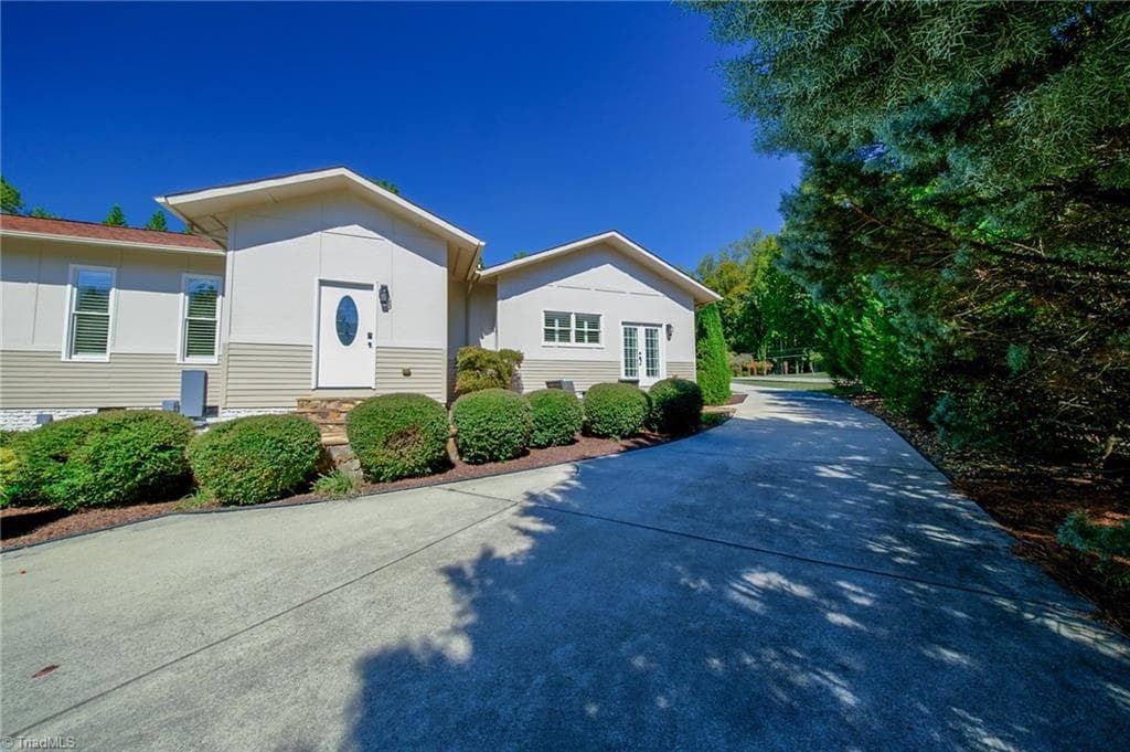 Stick/Site Built at 1703 River Knoll Court, Greensboro NC 27409, Greensboro, photo 40 of 50