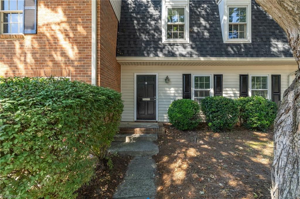 Stick/Site Built at 4080 Huntingreen Lane # C, Winston-Salem NC 27106, Winston-Salem, photo 3 of 56