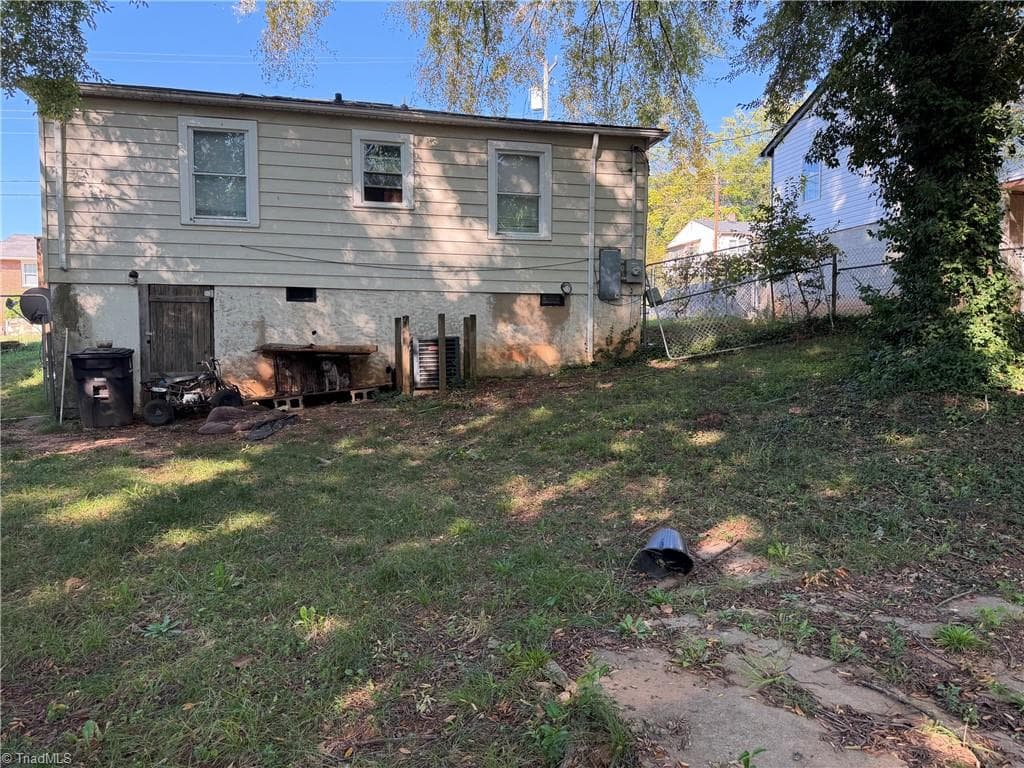 Stick/Site Built at 1011 Manly Street, Winston-Salem NC 27105, Winston-Salem, photo 31 of 36