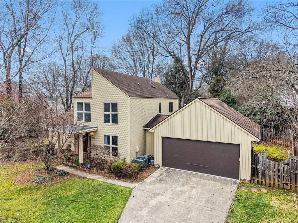 Stick/Site Built at 2902 Crossfield Drive, Greensboro NC 27408, Greensboro, photo 93 of 100