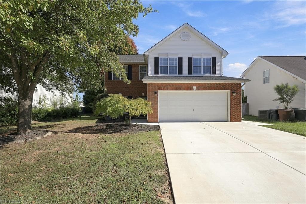 Stick/Site Built at 15 Pilot Ridge Court, Greensboro NC 27407, photo 2 of 45