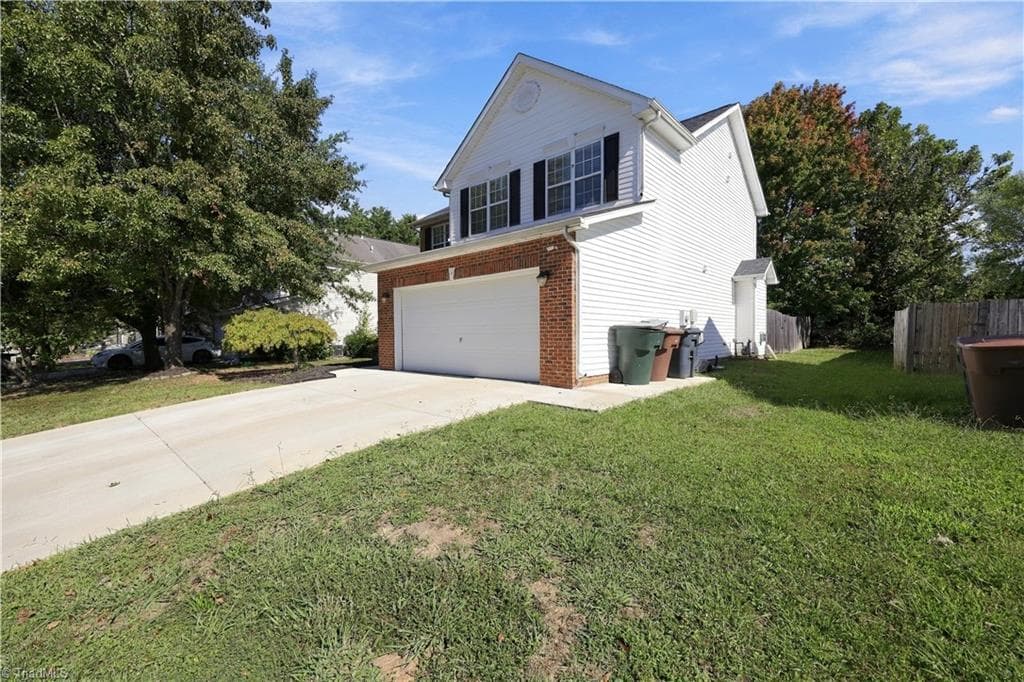Stick/Site Built at 15 Pilot Ridge Court, Greensboro NC 27407, photo 3 of 45