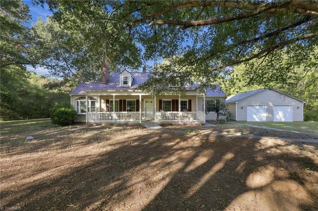636 Stoney Creek Church Road, Burlington NC 27217