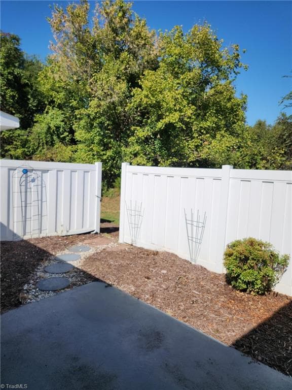 Stick/Site Built at 716 Wynbrook Square Lane, Winston-Salem NC 27103, Winston-Salem, photo 26 of 33