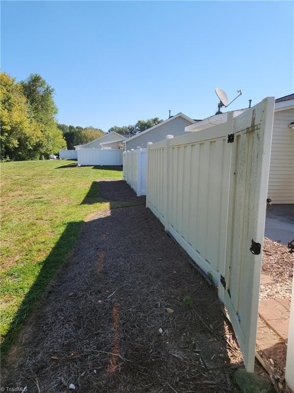 Stick/Site Built at 716 Wynbrook Square Lane, Winston-Salem NC 27103, Winston-Salem, photo 32 of 33