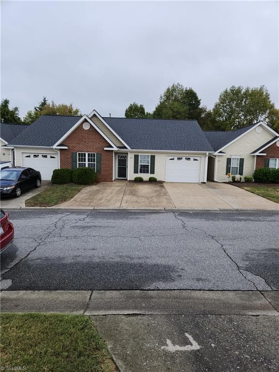 716 Wynbrook Square Lane, Winston-Salem NC 27103
