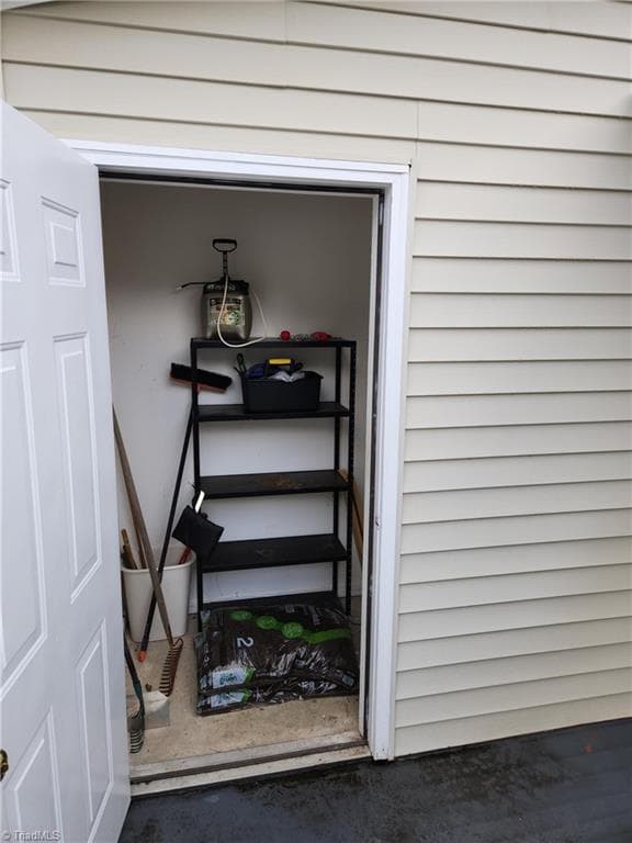 Stick/Site Built at 716 Wynbrook Square Lane, Winston-Salem NC 27103, Winston-Salem, photo 30 of 33