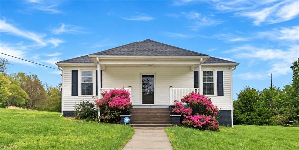 728 Osborne Street, Eden NC 27288