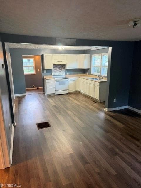Stick/Site Built at 140 Albertson Road, Thomasville NC 27360, Thomasville, photo 10 of 18
