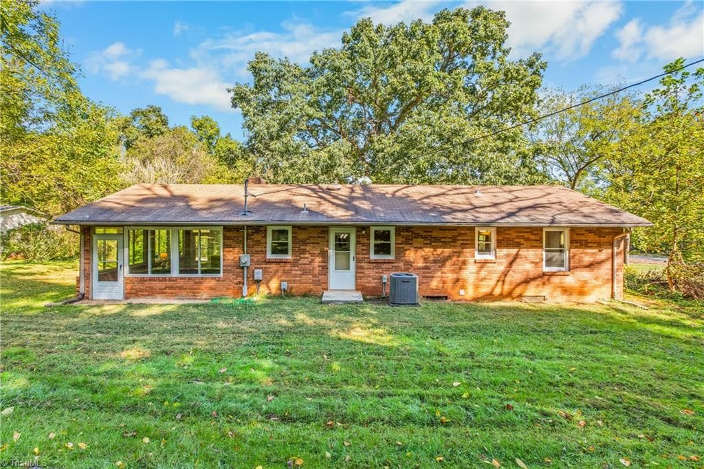 Stick/Site Built at 6440 Wandering Lane, Pfafftown NC 27040, Pfafftown, photo 23 of 26