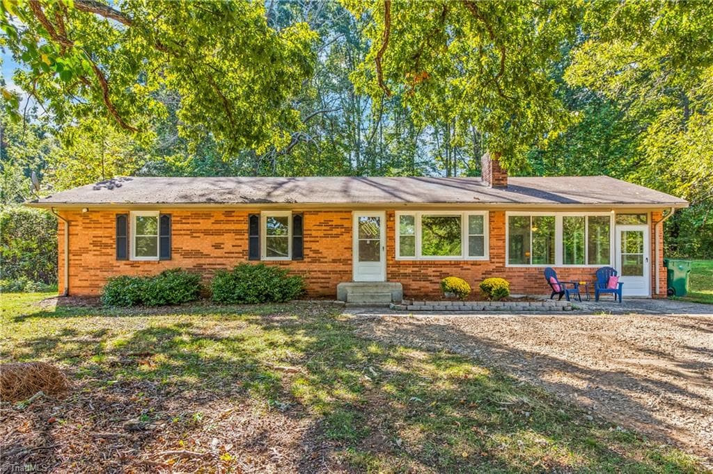 6440 Wandering Lane, Pfafftown NC 27040
