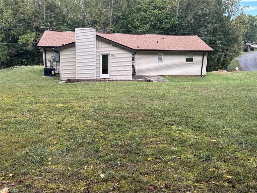 Stick/Site Built at 305 Kingston Drive, King NC 27021, King, photo 65 of 68