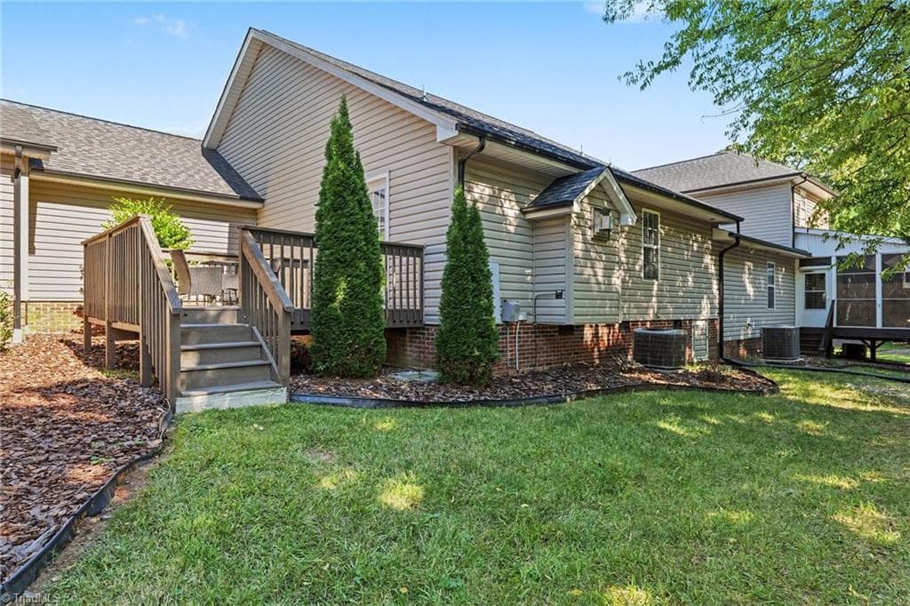 Stick/Site Built at 725 S Main Street # 2B, Asheboro NC 27203, Asheboro, photo 20 of 22