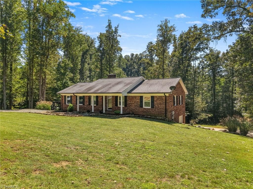 Stick/Site Built at 171 Jessie Reins Road, Wilkesboro NC 28697, Wilkesboro, photo 3 of 64