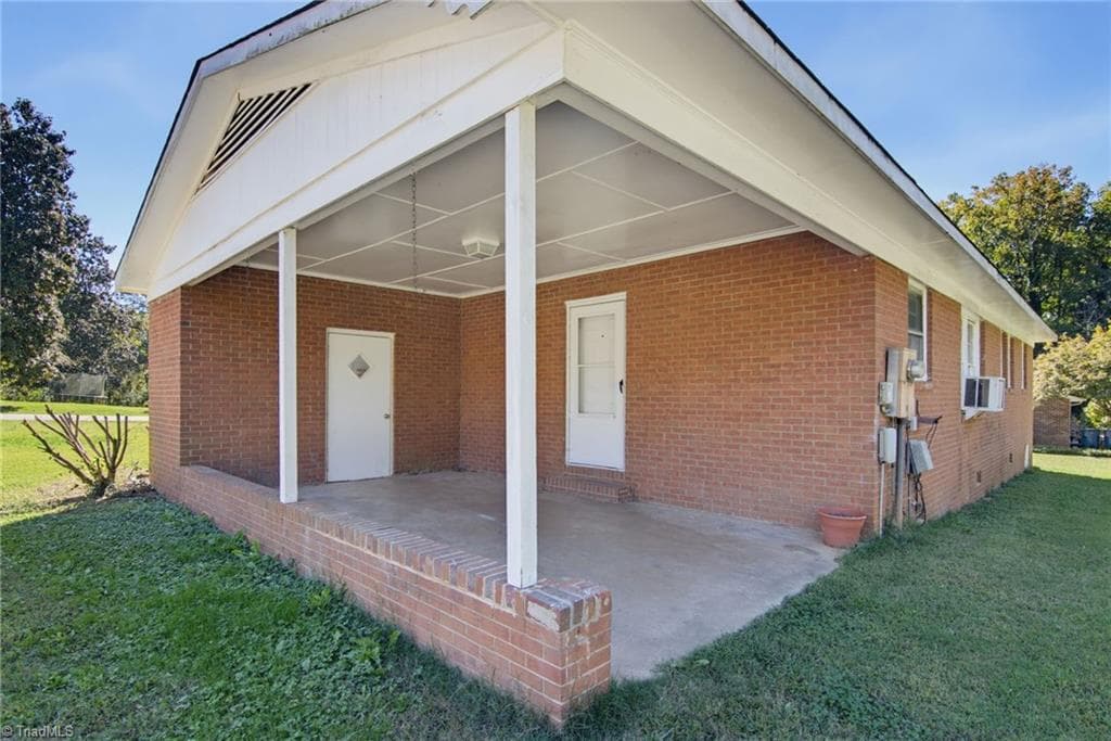 Stick/Site Built at 167 Brook Drive, Mocksville NC 27028, Mocksville, photo 49 of 60