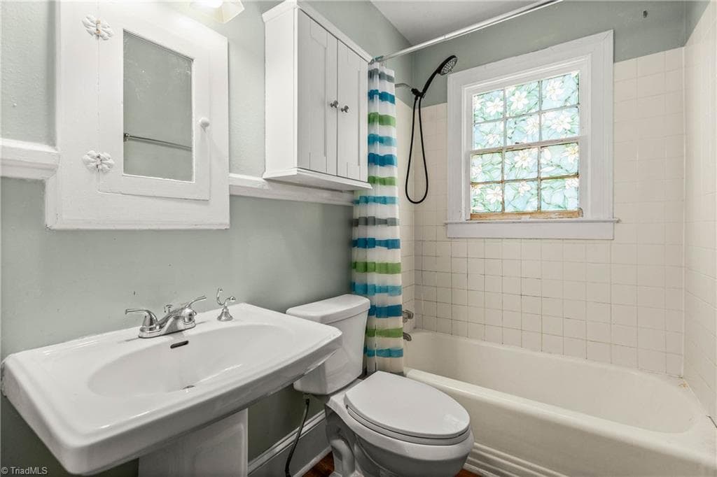 Stick/Site Built at 2746 Maplewood Avenue, Winston-Salem NC 27103, Winston-Salem, photo 17 of 25