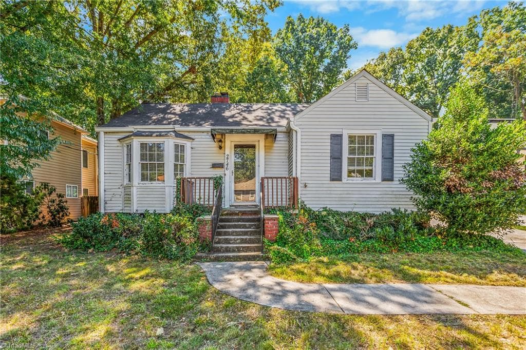 2746 Maplewood Avenue, Winston-Salem NC 27103