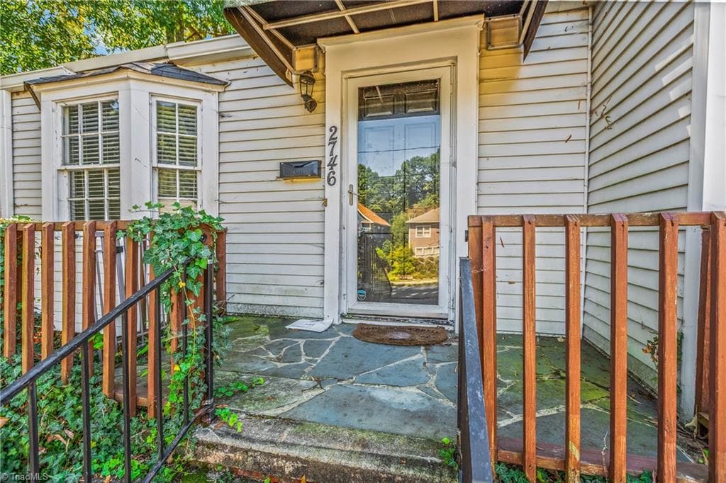 Stick/Site Built at 2746 Maplewood Avenue, Winston-Salem NC 27103, Winston-Salem, photo 5 of 25