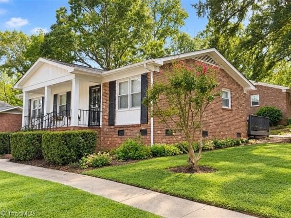 Stick/Site Built at 3980 Burnham Circle, Winston-Salem NC 27105, Winston-Salem, photo 3 of 36