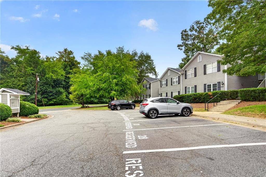 Stick/Site Built at 731 Shelby Drive # D, Greensboro NC 27409, Greensboro, photo 15 of 78