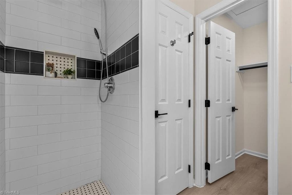 Ensuite Bathroom - 15 Gatehouse Lane, Greensboro NC 27407, Greensboro