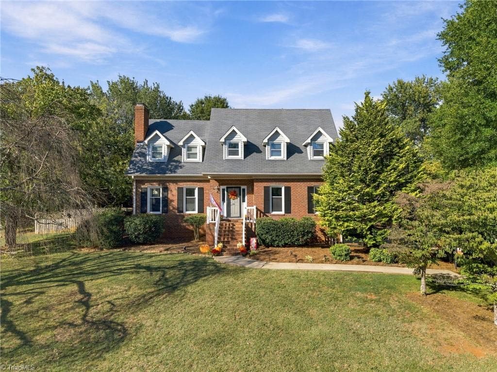 Stick/Site Built at 1101 Maplewood Avenue, High Point NC 27265, High Point, photo 3 of 49