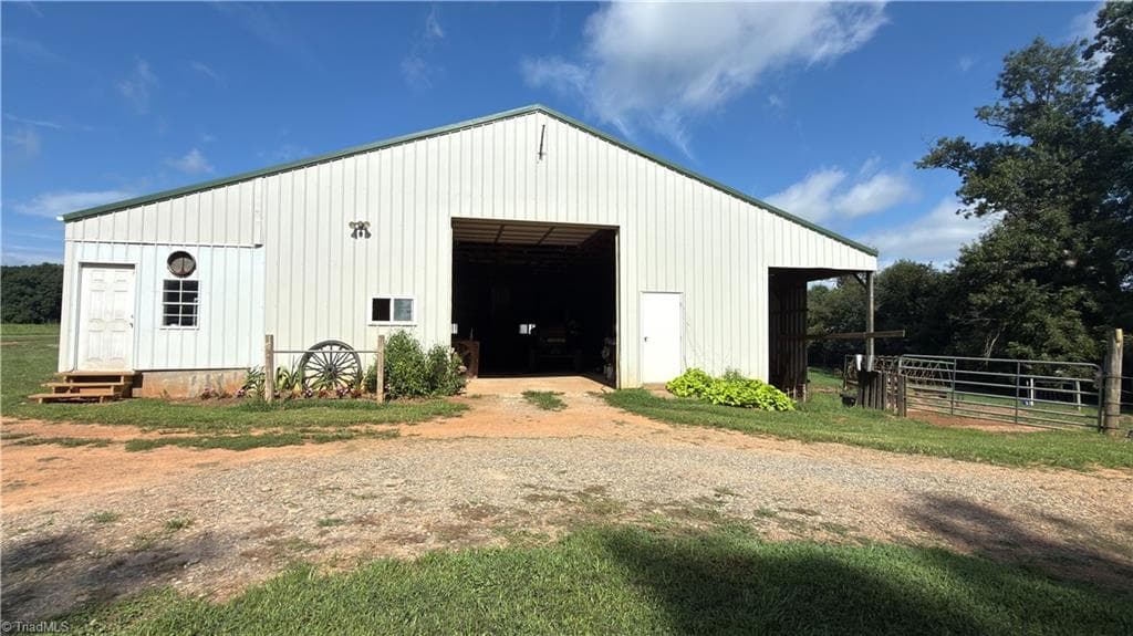 Stick/Site Built at 6711 Windsor Road, Hamptonville NC 27020, photo 6 of 22