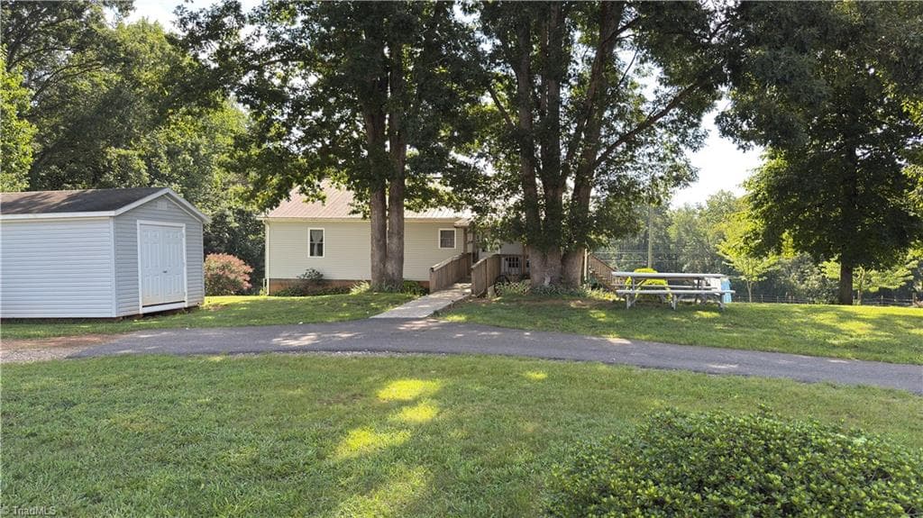 Stick/Site Built at 6711 Windsor Road, Hamptonville NC 27020, photo 5 of 22