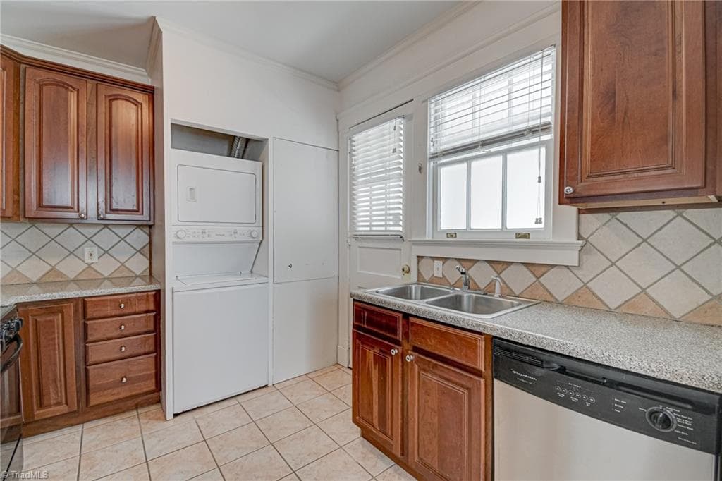 Stick/Site Built at 72 West End Boulevard # 5, Winston-Salem NC 27101, Winston-Salem, photo 15 of 24