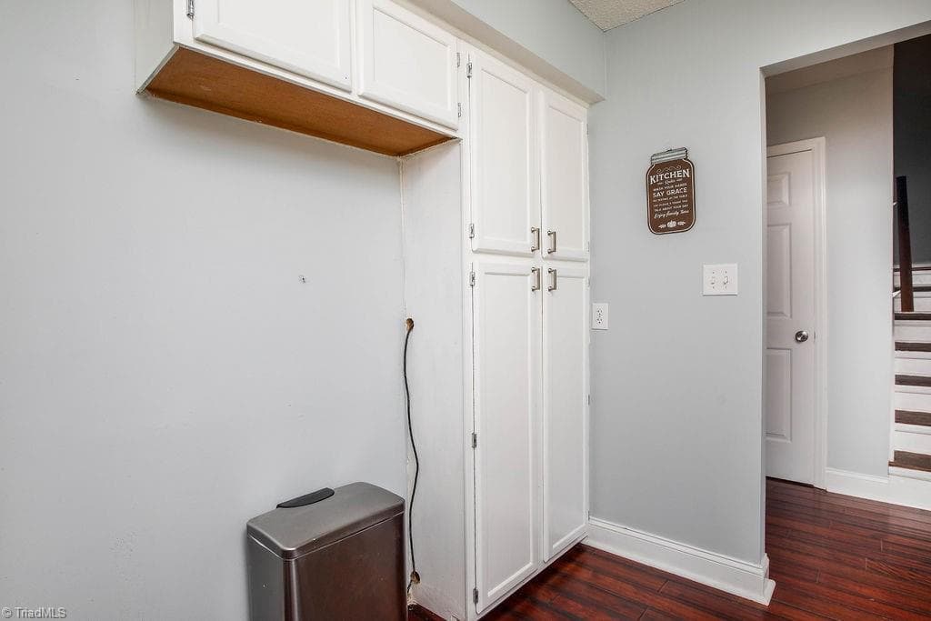 Stick/Site Built at 27 Hickory Trail, Thomasville NC 27360, Thomasville, photo 5 of 20