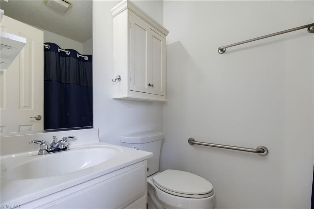 Stick/Site Built at 956 Heatherstone Drive, Winston-Salem NC 27104, Winston-Salem, photo 31 of 56