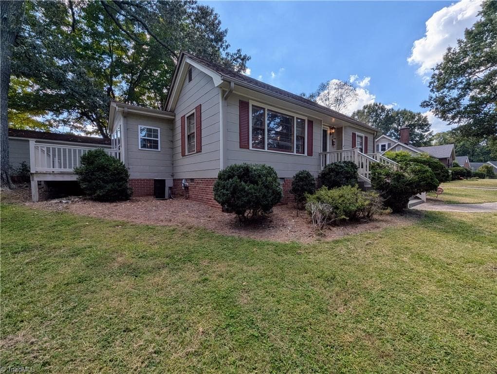 Stick/Site Built at 113 Circle Drive, Thomasville NC 27360, Thomasville, photo 3 of 66