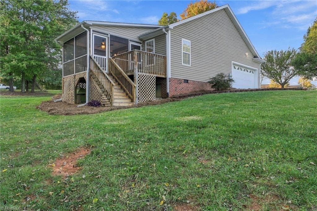 Stick/Site Built at 8639 Circle Drive, Rural Hall NC 27045, Rural Hall, photo 2 of 41