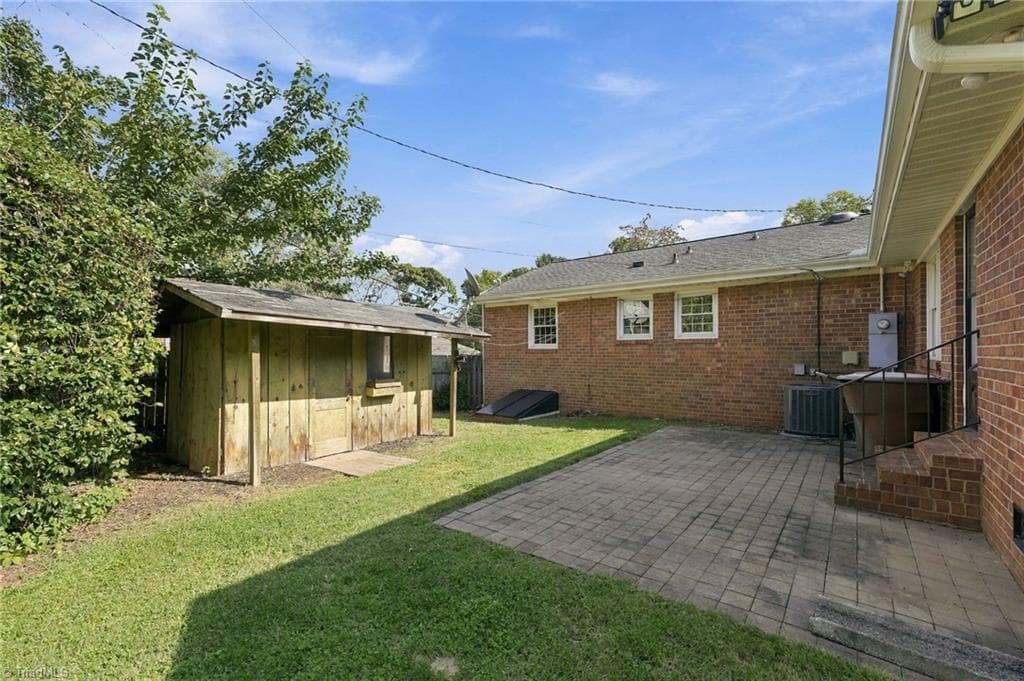 Stick/Site Built at 2502 Fairway Drive, Greensboro NC 27408, Greensboro, photo 67 of 78