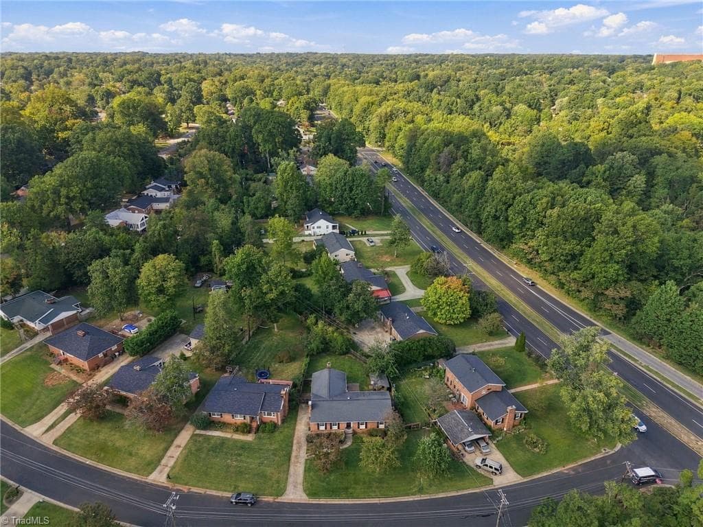 Stick/Site Built at 2502 Fairway Drive, Greensboro NC 27408, Greensboro, photo 75 of 78