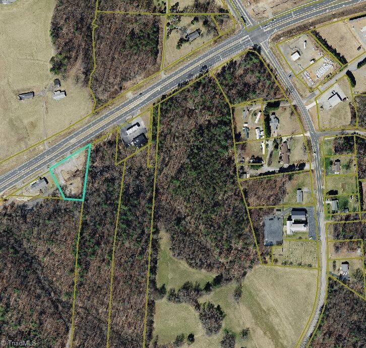 Commercial at 2398 Elkin Highway 268, North Wilkesboro NC 28659, photo 3 of 6