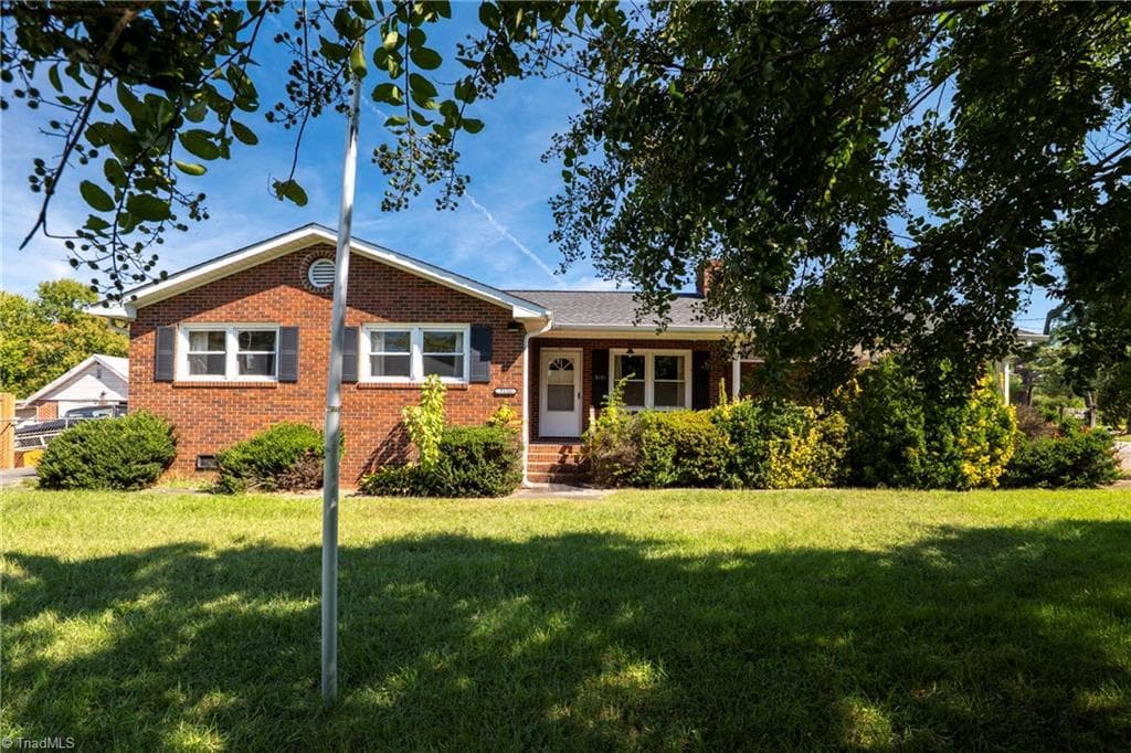 Stick/Site Built at 5131 Old Rural Hall Road, Winston-Salem NC 27105, Winston-Salem, photo 3 of 60