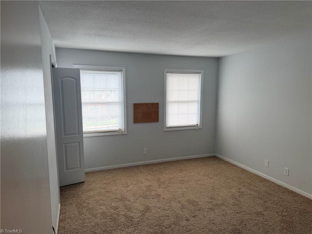 Stick/Site Built at 1300 Larchmont Place # 202, Salisbury NC 28144, Salisbury, photo 11 of 12