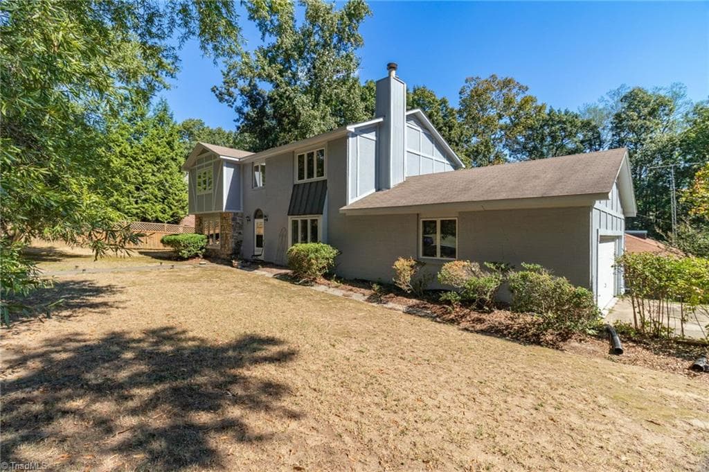 Stick/Site Built at 1209 Shalimar Drive, High Point NC 27262, High Point, photo 3 of 100