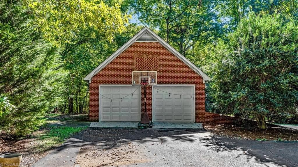 Stick/Site Built at 1035 Viewmont Drive, Asheboro NC 27205, photo 41 of 50