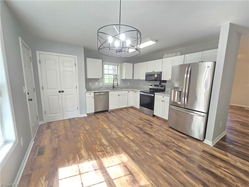Stick/Site Built at 627 Kenneth Road, Greensboro NC 27455, photo 5 of 24