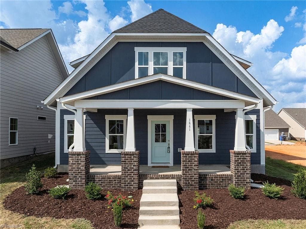 1641 Cross Village Avenue, Kernersville NC 27284