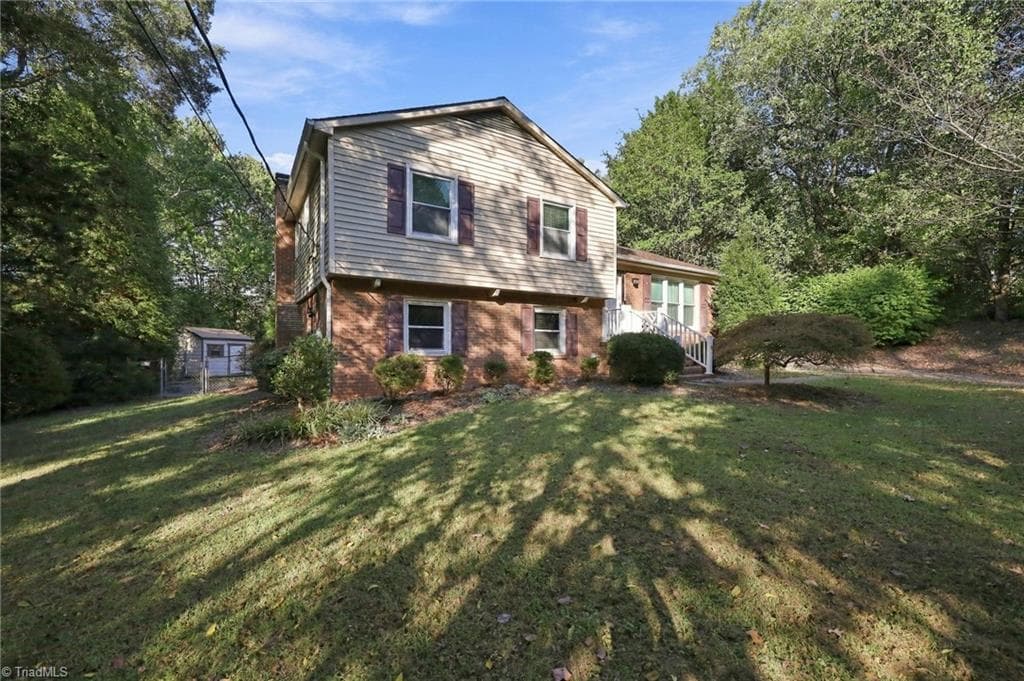 Stick/Site Built at 3701 Rolling Road, High Point NC 27265, High Point, photo 13 of 50