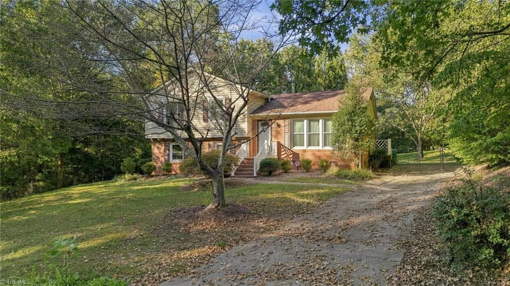 Stick/Site Built at 3701 Rolling Road, High Point NC 27265, High Point, photo 33 of 50