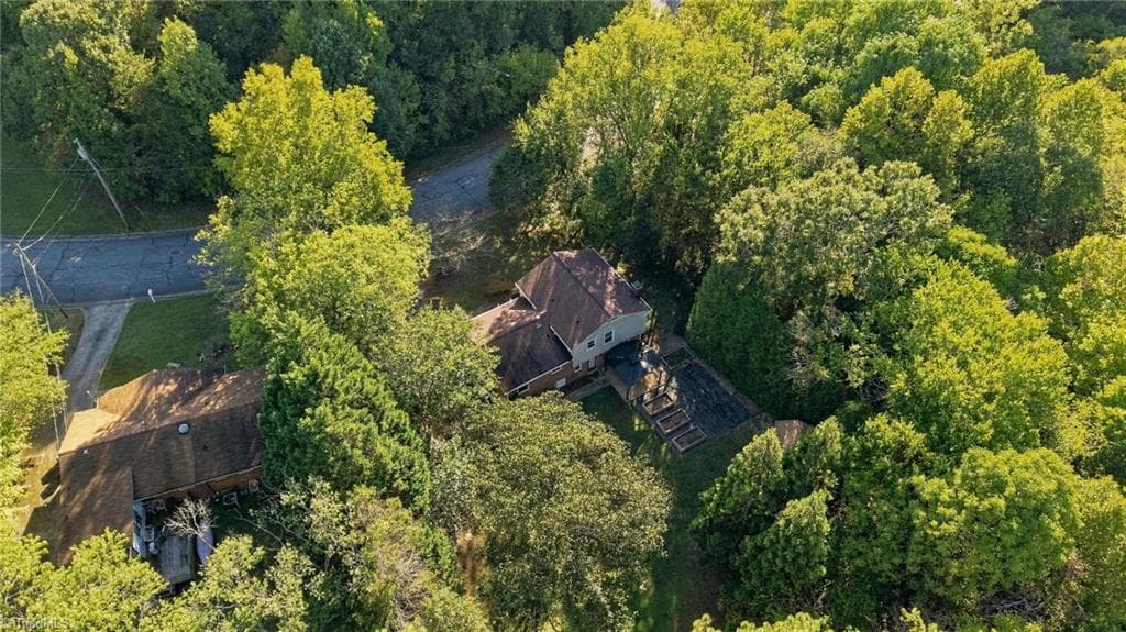 Stick/Site Built at 3701 Rolling Road, High Point NC 27265, High Point, photo 37 of 50