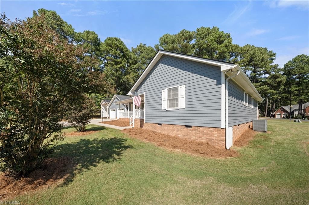 Stick/Site Built at 5900 Berwick Court, Lexington NC 27295, Lexington, photo 2 of 34
