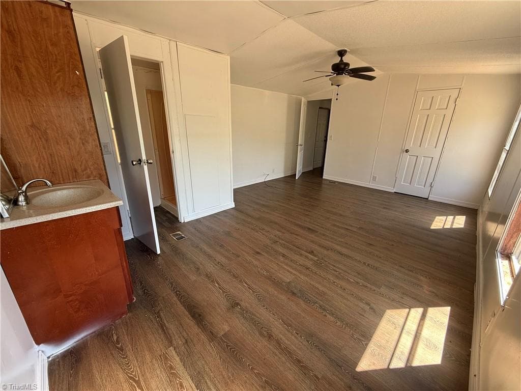 Manufactured Home at 2738 Old Mountain Road, Trinity NC 27370, Trinity, photo 15 of 32
