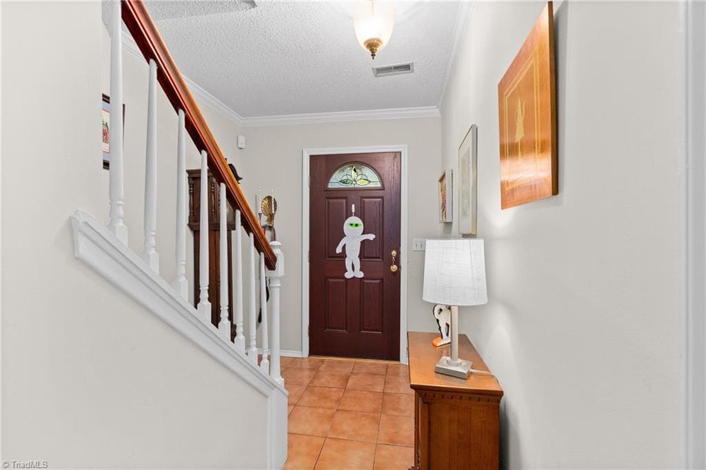 Stick/Site Built at 2701 Saint Johns Place, Winston-Salem NC 27106, Winston-Salem, photo 3 of 52